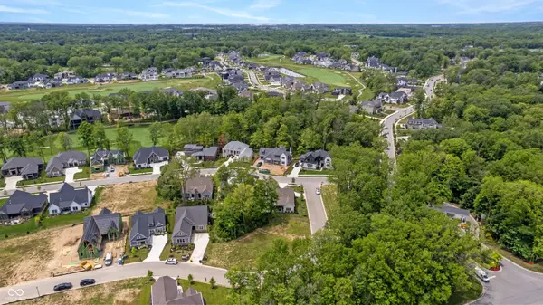 4130 Hartswick CT, Zionsville, IN 46077