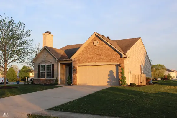 8583 Frosty Rose DR, Avon, IN 46123