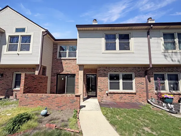 9463 Maple WAY, Indianapolis, IN 46268