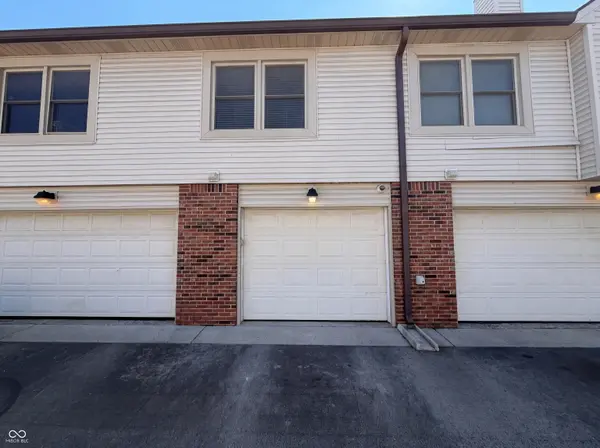 9463 Maple WAY, Indianapolis, IN 46268
