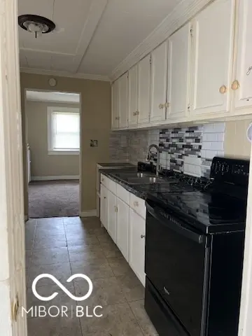 5240 E 34th ST, Indianapolis, IN 46218