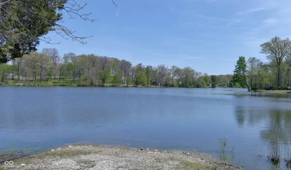 884 Country Squire BLVD, North Vernon, IN 47265