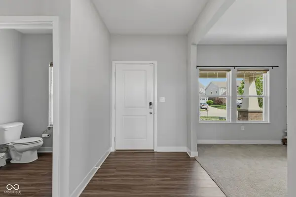 1345 Sanderling DR, Greenwood, IN 46143