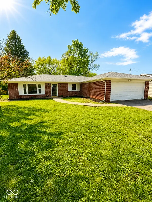 2105 W Purdue AVE, Muncie, IN 47304