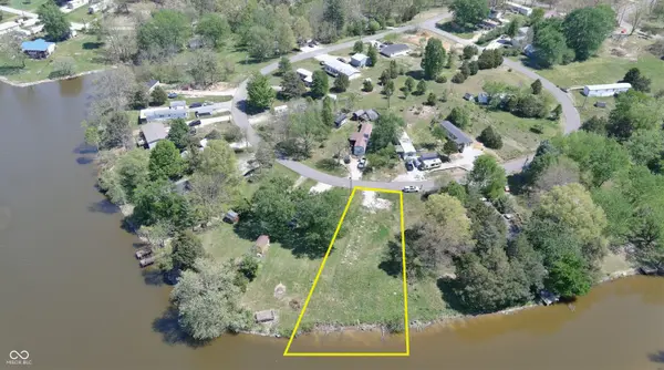 3394 Rothshire CIR, North Vernon, IN 47265