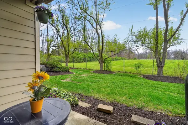 8830 Yardley CT #104, Indianapolis, IN 46268