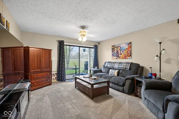 8830 Yardley CT #104, Indianapolis, IN 46268