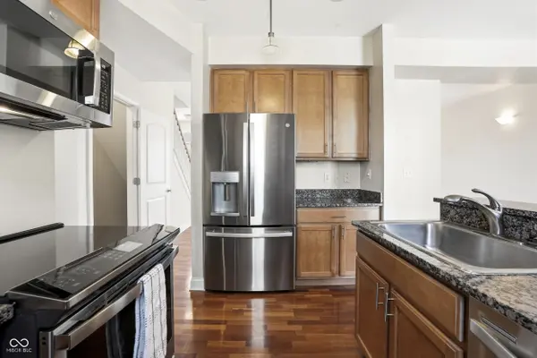308 E 10th ST, Indianapolis, IN 46202