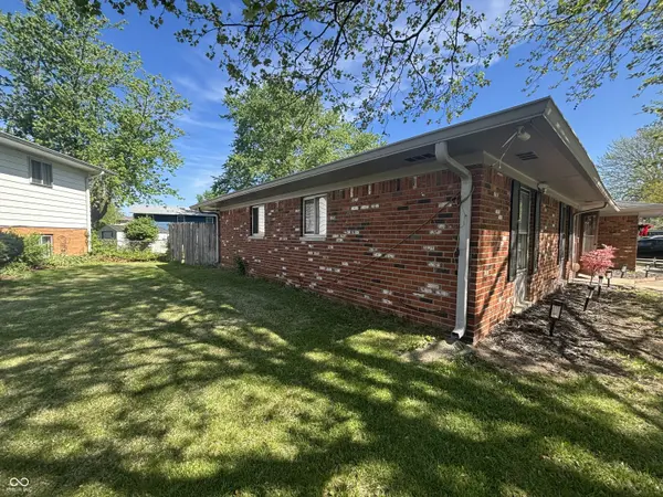 9442 Gemini DR, Indianapolis, IN 46229