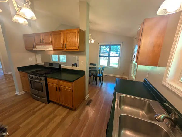 2016 Pennsylvania ST, Columbus, IN 47201