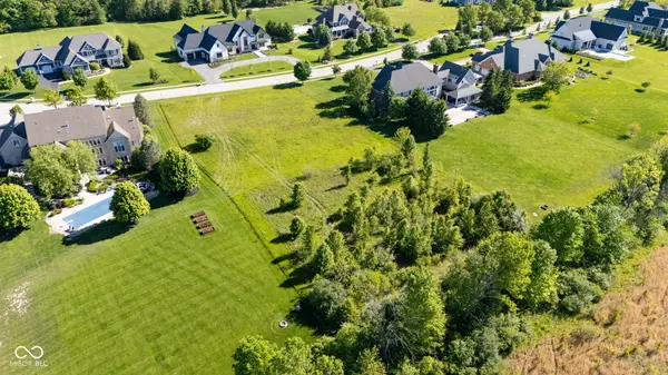 9335 Pleasant View LN, Zionsville, IN 46077
