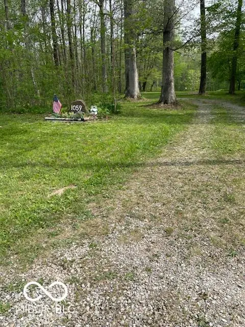 1058-1061 E Niagara TRL, Greensburg, IN 47240