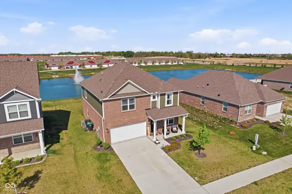 5906 Aleppo LN, Greenwood, IN 46143