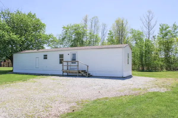 5155 E Us Highway 50, Butlerville, IN 47223