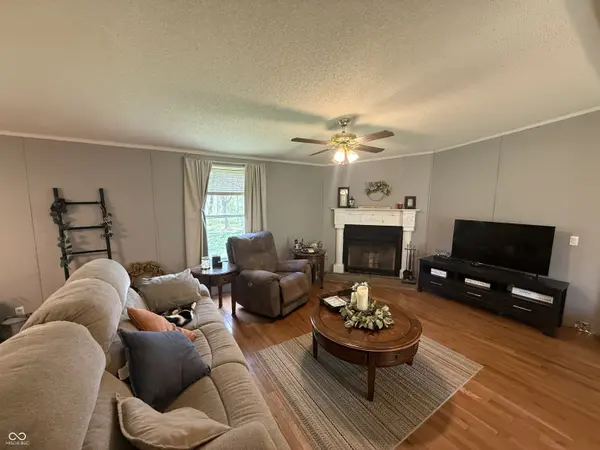 2116 Mount Liberty RD, Nashville, IN 47448