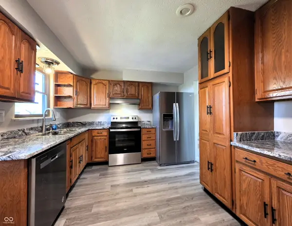 714 Spring Valley CT, Indianapolis, IN 46231
