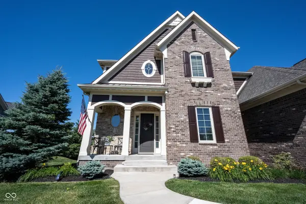 18176 Lakes End DR, Westfield, IN 46074