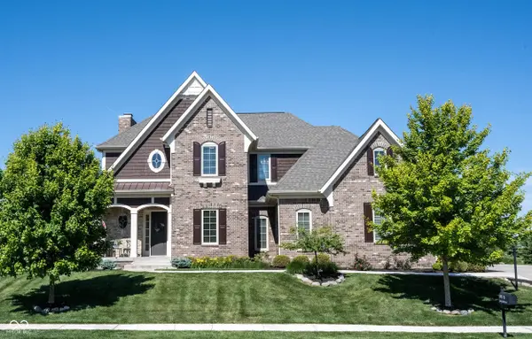 18176 Lakes End DR, Westfield, IN 46074