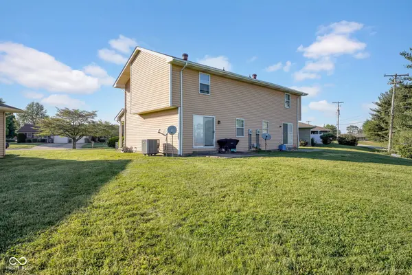 616-618 Hillcrest CIR, Seymour, IN 47274