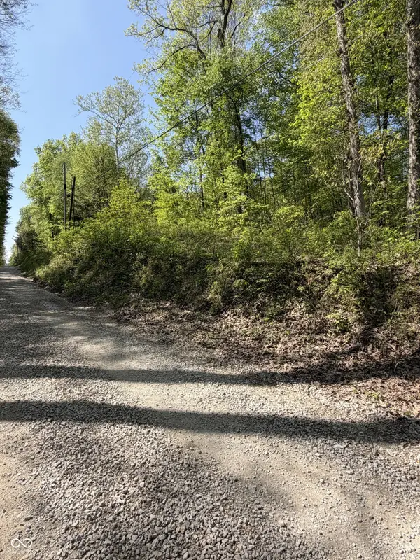 00 Straight Line RD, Coal City, IN 47427