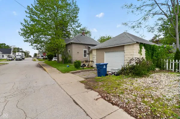 225 S State ST, Greenfield, IN 46140