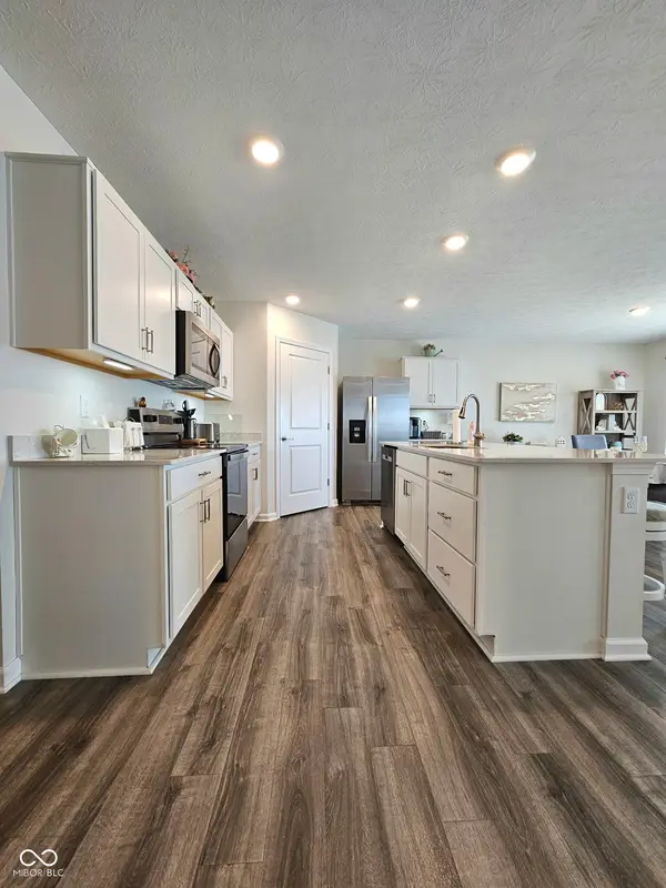 1229 Fleming DR, Greenfield, IN 46140