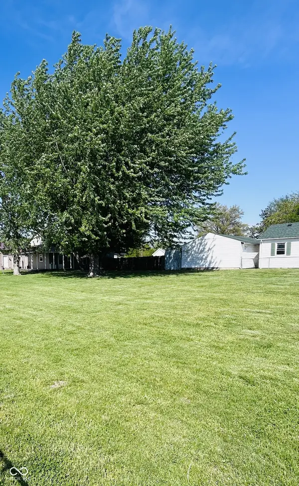 1006 W 10th ST, Connersville, IN 47331