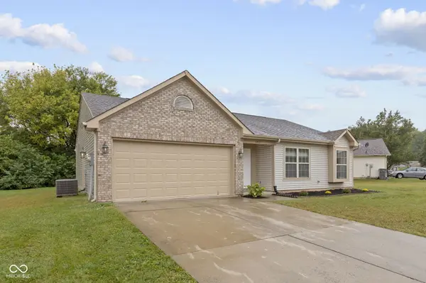 6435 Birds Eye DR, Indianapolis, IN 46203