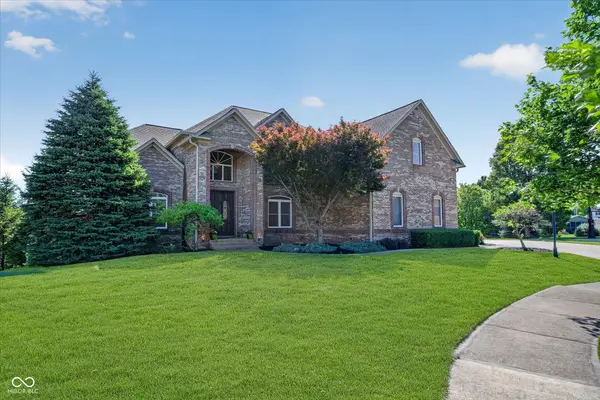 10317 Forest Meadow CIR, Fishers, IN 46040