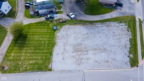 1001 W 3rd ST, Rushville, IN 46173