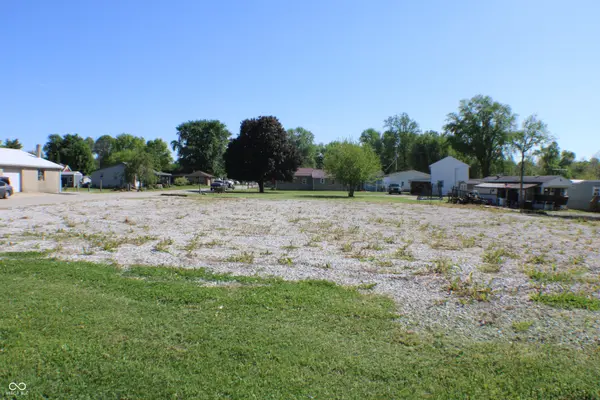 1001 W 3rd ST, Rushville, IN 46173
