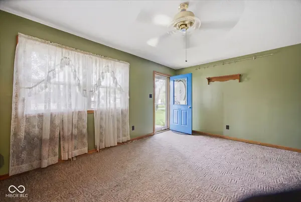 1225 E Hazelwood ST S, Shelbyville, IN 46176