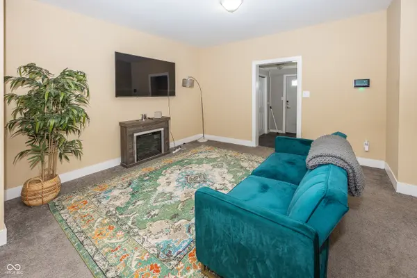 2021 Hillside AVE, Indianapolis, IN 46218