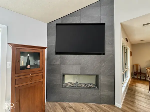 9369 S Pointe Lasalles DR, Bloomington, IN 47401