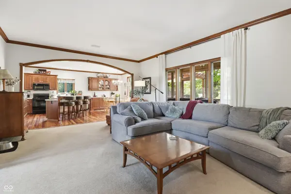 1240 Eagle View CT, Greenwood, IN 46143