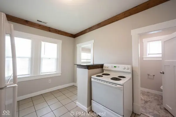 521 N Gladstone AVE #B, Indianapolis, IN 46201