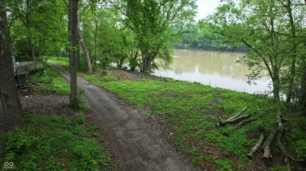 2426 W Gleitze DR, Logansport, IN 46947