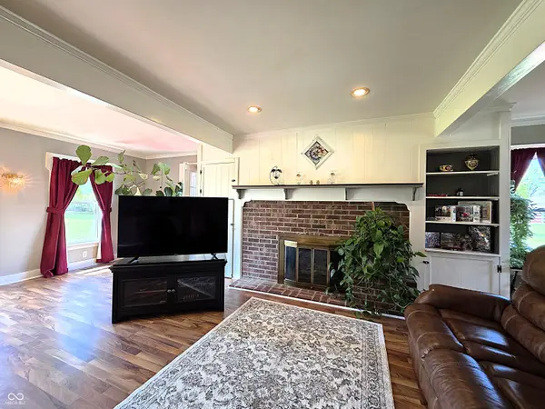 6908 Mendenhall RD, Indianapolis, IN 46221