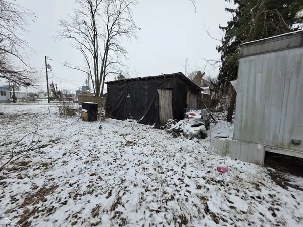 48 E Scott ST, Medora, IN 47260