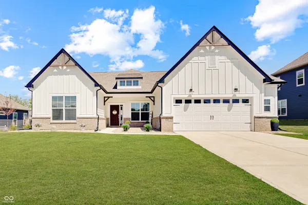 4068 Berry Chase BLVD, Greenwood, IN 46143