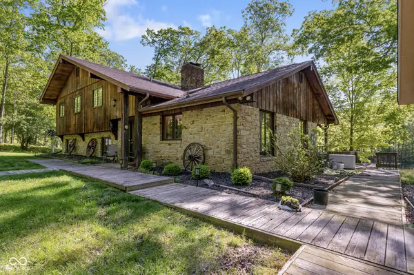 3546 Morrison RD, Nashville, IN 47448