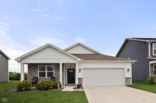 7209 Parkstay LN, Camby, IN 46113