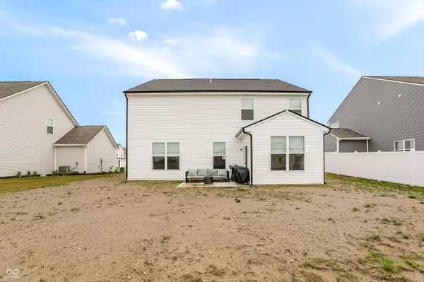 1261 Pegasus DR, Franklin, IN 46131