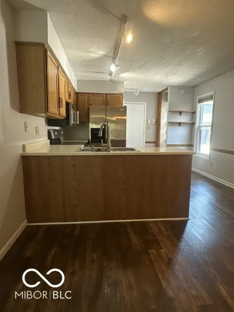 800 N Park AVE, Indianapolis, IN 46202