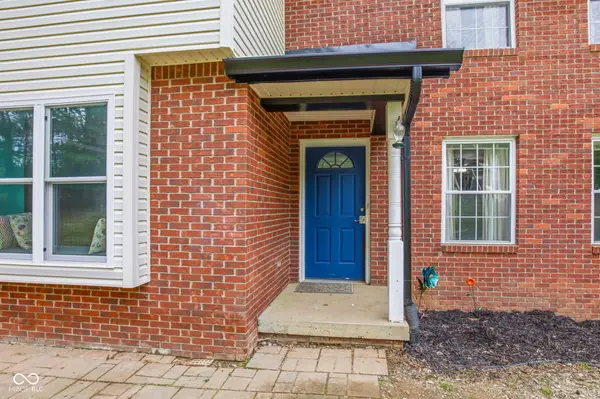 6804 Erika LN, Nashville, IN 47448