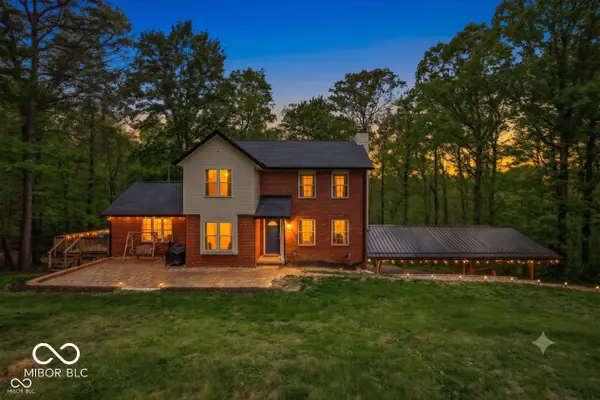 6804 Erika LN, Nashville, IN 47448