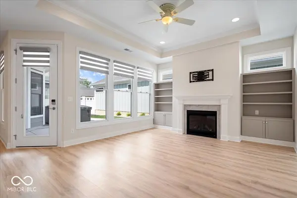 9163 Bryce CIR, Zionsville, IN 46077