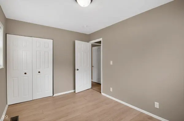 3908 N Mitthoefer RD, Indianapolis, IN 46235