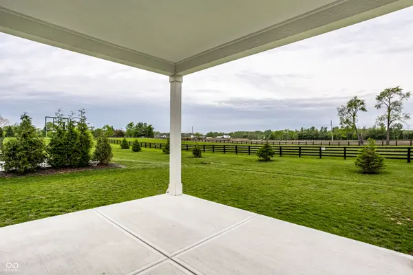 5378 Rose DR, Zionsville, IN 46077