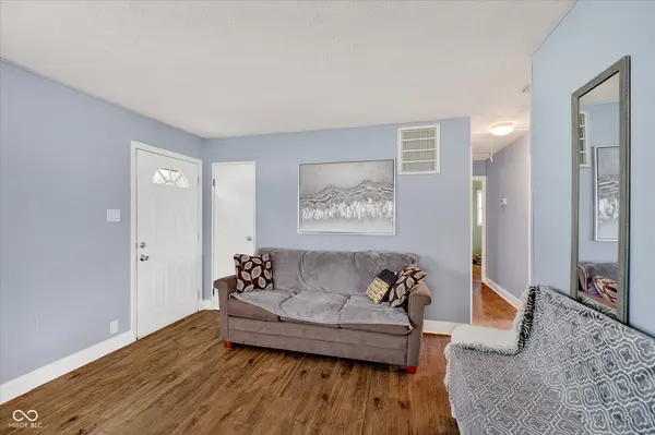 449 Southgate DR, Greenwood, IN 46143